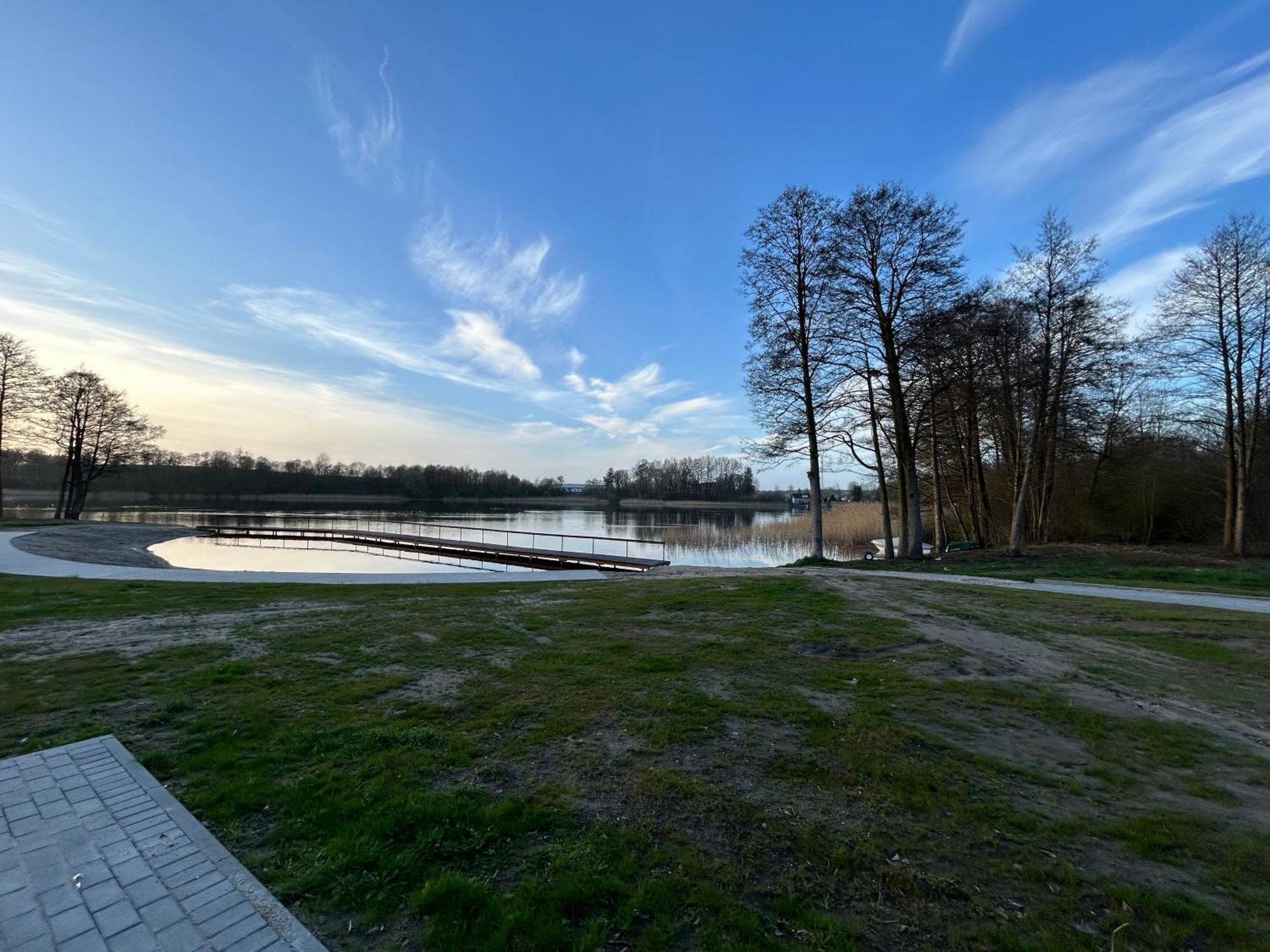 Caloroczny Domek Nad Jeziorem - Balia Z Jacuzzi Villa Balewo  Exteriör bild